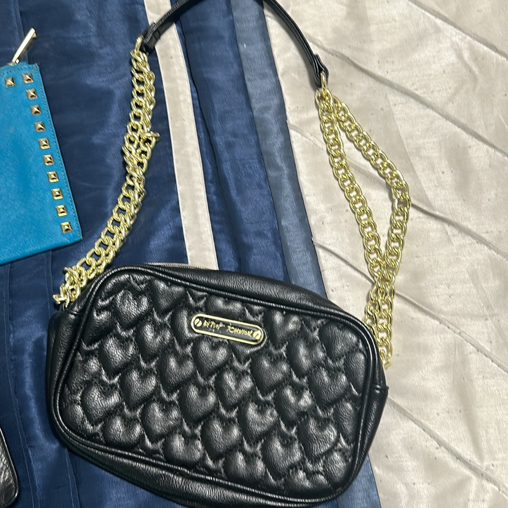 Purses - Picture 7 of 8